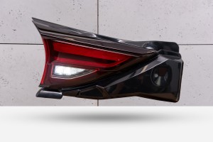 MAZDA CX-5 II KF 2017-2021 PRZED FACELIFTINGIEM LAMPA KLAPY TYLNEJ LED LEWA KB8A513G0B