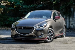 MAZDA 2 2017-2020 LAMPA PRZECIWMGIELNA LED PRZEDNIA LEWA  B63B51690