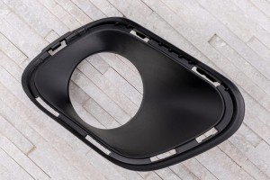 JEEP CHEROKEE V KL 2014-2018 PRZED LIFTINGIEM ZAŚLEPKA HALOGENU KRATKA ZDERZAKA PRAWA 68203220AA