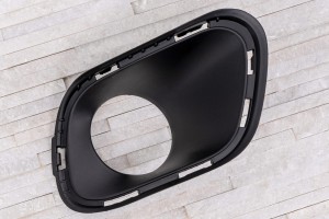 JEEP CHEROKEE V KL 2014-2018 PRZED LIFTINGIEM ZAŚLEPKA HALOGENU KRATKA ZDERZAKA PRAWA 68203220AA