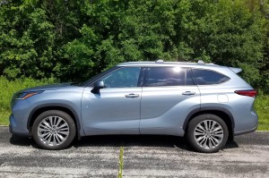 TOYOTA HIGHLANDER IV XU70 2019+ CHLAPACZE