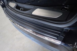 JEEP GRAND CHEROKEE IV WK2 2010-2020 OCHRONNA LISTWA ZDERZAKA TYLNEGO ABS