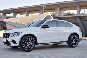 MERCEDES GLC COUPE C253 2015-2019 PRZED LIFTINGIEM GRILL GT SREBRNY Z KAMERĄ