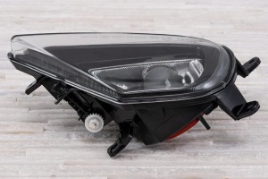 VOLKSWAGEN TOUAREG II 7P 2014-2018 PO FACELIFTINGU LAMPA PRZECIWMGIELNA PRZEDNIA LEWA 7P6941699G