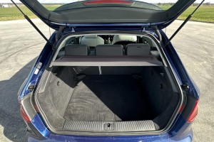 AUDI A3 8V 2013-2020 5-DRZWIOWY PÓŁKA BAGAŻNIKA 8V4867769