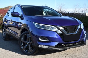 NISSAN QASHQAI II J11 2017-2021 PO LIFTINGU GRILL PRZEDNI ATRAPA CHŁODNICY 62310HV00A