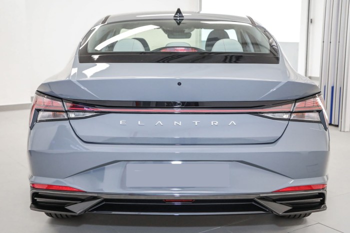 HYUNDAI ELANTRA VII CN7 2020+ ZDERZAK TYLNY 86610AA010