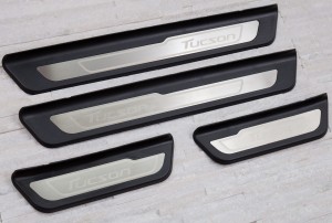 HYUNDAI TUCSON 2015+ LISTWY PROGOWE OEM