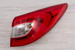 HYUNDAI ix35 LM 2013-2015 LAMPA KAROSERYJNA LED TYLNA PRAWA 924022Y500