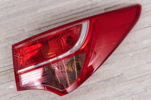 HYUNDAI SANTA FE III DM 2012-2015 PRZED FACELIFTINGIEM LAMPA KAROSERYJNA TYLNA PRAWA 924022W030
