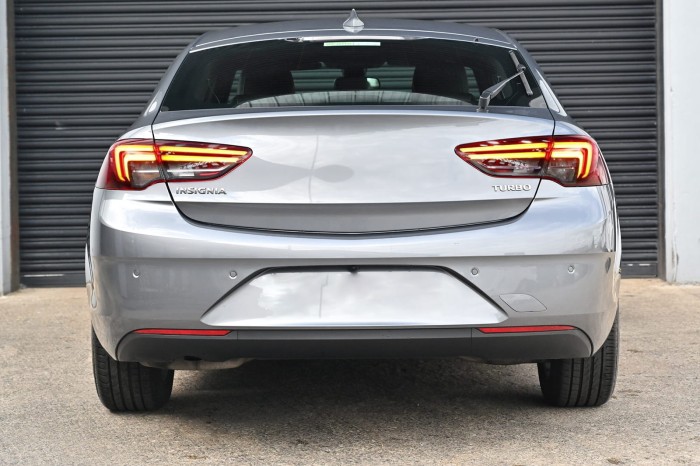 OPEL INSIGNIA B Z18 2017+ LAMPA LED TYLNEJ KLAPY PRAWA 714020660807