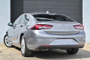 OPEL INSIGNIA B Z18 2017+ LAMPA LED TYLNEJ KLAPY PRAWA 714020660807