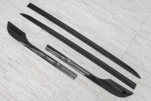 TOYOTA COROLLA XII 2019+ DEKORACYJNE LISTWY DRZWI CARBON