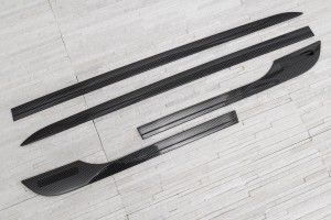 TOYOTA COROLLA XII 2019+ DEKORACYJNE LISTWY DRZWI CARBON