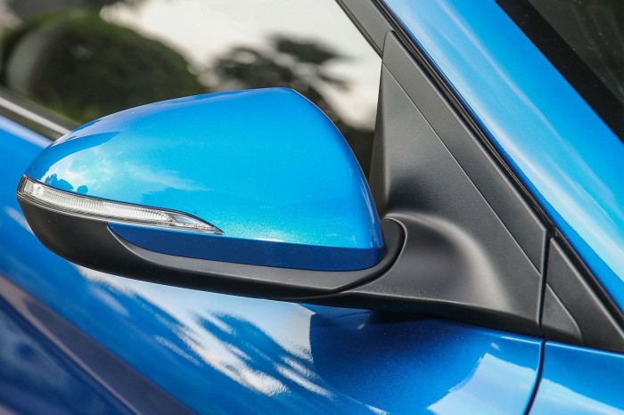 HYUNDAI ELANTRA VI AD 2015-2018 PRZED FACELIFTINGIEM ZAŚLEPKA TRÓJKĄT PODSZYBIA PRAWY 86190F2000