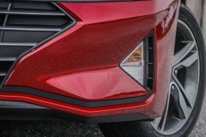 HYUNDAI ELANTRA VI AD 2018-2020 PO FACELIFTINGU LISTWA PRZEDNIEGO ZDERZAKA LEWA 86563F2AA0