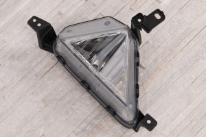 HYUNDAI ELANTRA VI AD 2018-2020 PO FACELIFTINGU LAMPA PRZECIWMGIELNA PRZEDNIA PRAWA 92302F2500