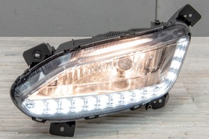 HYUNDAI SANTA FE III DM 2012-2015 PRZED FACELIFTINGIEM LAMPA PRZECIWMGIELNA + LAMPA DRL LED DO JAZDY DZIENNEJ LEWA 92201A1010