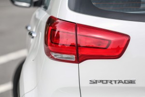 KIA SPORTAGE III SL 2014-2015 PO LIFTINGU KAROSERYJNA LAMPA TYLNA LEWA 924013W510