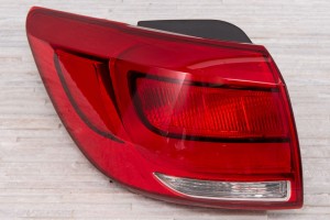 KIA SPORTAGE III SL 2014-2015 PO LIFTINGU KAROSERYJNA LAMPA TYLNA LEWA 924013W510 