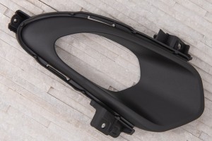 KIA CEED II JD 2012-2015 PRZED FACELIFTINGIEM RAMKA LAMPY PRZECIWMGIELNEJ PRZEDNIA PRAWA 86564A2000