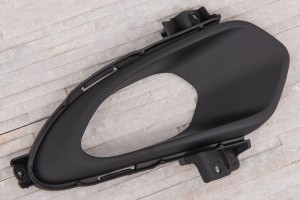 KIA CEED II JD 2012-2015 PRZED FACELIFTINGIEM RAMKA LAMPY PRZECIWMGIELNEJ PRZEDNIA PRAWA 86564A2000