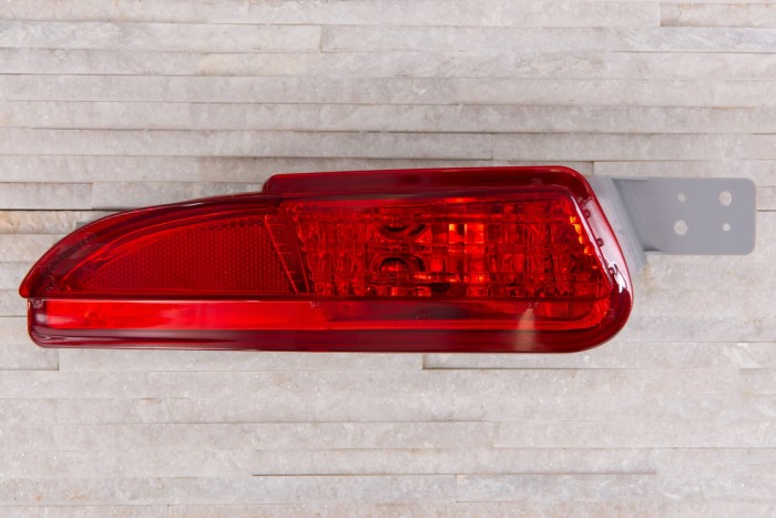 HONDA CR-V IV 2012-2015 PRZED FACELIFTINGIEM TYLNA LAMPA PRZECIWMGIELNA LEWA 34175T0AA01