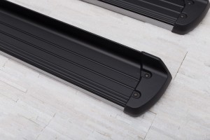 MITSUBISHI L200 OEM 2015+ STOPNIE BOCZNE PROGI