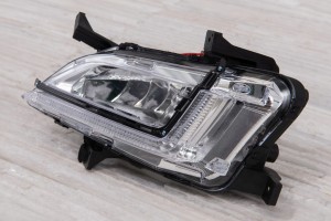 HYUNDAI TUCSON III TL 2018-2020 PO FACELIFTINGU LAMPA PRZECIWMGIELNA DRL LED LEWA 92201D7600