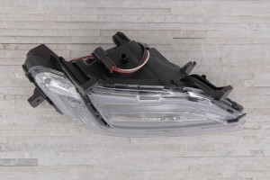 HYUNDAI TUCSON III TL 2018-2020 PO FACELIFTINGU LAMPA PRZECIWMGIELNA DRL LED PRAWA 92202D7600
