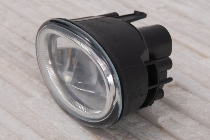 HONDA CR-V V 2018+ LAMPA PRZECIWMGIELNA PRZEDNIA PRAWA 33901SLE305