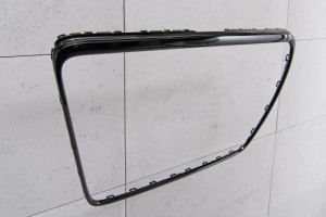 AUDI RS4 B8 2007-2011 PRZED FACELIFTINGIEM RAMKA GRILLA CZARNA 8E0853651