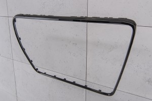 AUDI RS5 8T 2010-2012 PRZED FACELIFTINGIEM RAMKA GRILLA CZARNA 8T0853651D