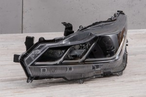 TOYOTA COROLLA XII E21 SEDAN 2019+ LAMPA PRZEDNIA LEWA 8117002T30 / 8117002T31 / 8117002U40