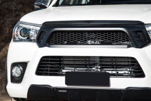 TOYOTA HILUX VIII 2015-2021 LAMPA PRZECIWMGIELNA PRZEDNIA LEWA 8122002110