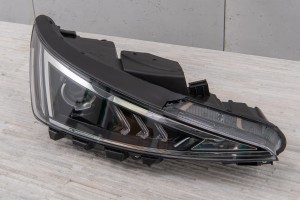 HYUNDAI ELANTRA VI AD 2018-2020 PO FACELIFTINGU LAMPA PRZEDNIA PRAWA 92102F2500