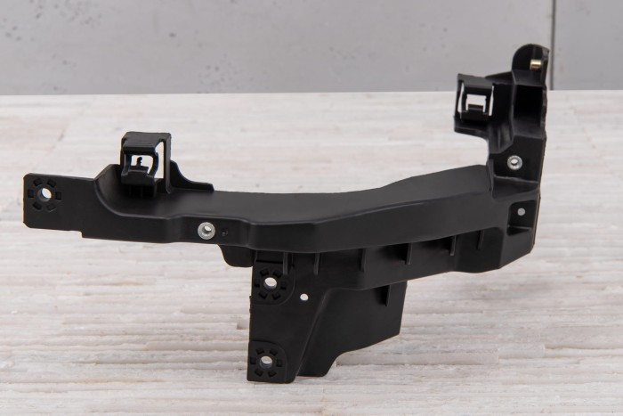 HYUNDAI ELANTRA V MD 2010-2013 PRZED FACELIFTINGIEM WSPORNIK PRZEDNIEGO PASA LEWY 641563X000