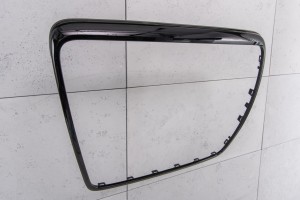 AUDI RS6 C6 4F 2008-2011 PO FACELIFTINGU RAMKA GRILLA CZARNA 4F0853651AK
