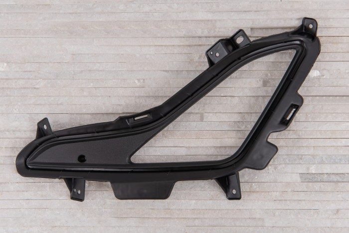 HYUNDAI ELANTRA V MD 2013-2015 PO FACELIFTINGU KRATKA PRZEDNIEGO HALOGENU LEWA 865273X700