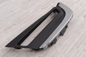 HONDA CR-V V 2018+ KRATKA HALOGENU LEWA Z CHROMOWANĄ LISTWĄ 08V31TLA700A