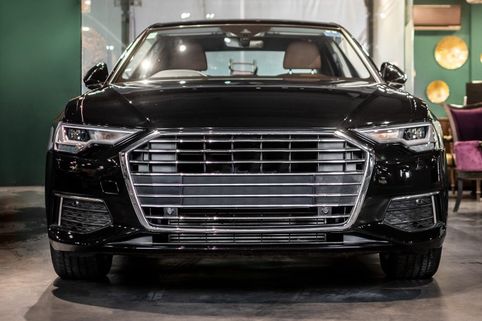 AUDI A6 C8 4K 2018+ RAMKA GRILLA CHROMOWANA 4K0853651F