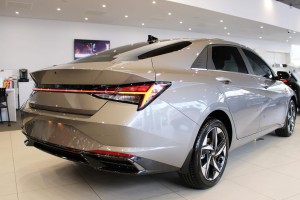 HYUNDAI ELANTRA VII CN7 2020+ LAMPA TYLNA LED LEWA 92401AA200