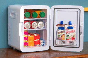 LODÓWKA BIUROWA 10L 12V Z FUNKCJĄ GRZANIA DO 50-65°C BIAŁA + GRATIS