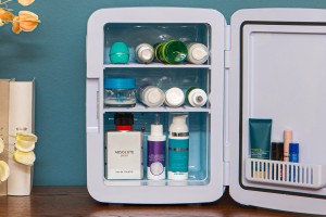 LODÓWKA KOSMETYCZNA 10L 12V Z FUNKCJĄ GRZANIA DO 50-65°C BIAŁA + GRATIS