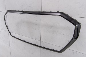 AUDI Q3 F3 2018+ CZARNA RAMKA GRILLA 83A853651B