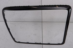 AUDI Q5 / SQ5 8R 2008-2012 PRZED FACELIFTINGIEM CZARNA RAMKA GRILLA 8R0853651C
