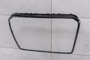 AUDI Q5 8R 2012-2017 PO FACELIFTINGU CZARNA RAMKA GRILLA 8R0853651AB