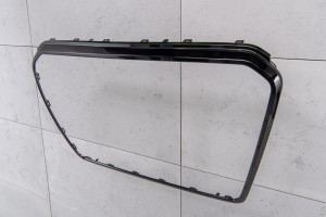 AUDI Q5 8R 2012-2017 PO FACELIFTINGU CZARNA RAMKA GRILLA 8R0853651AB