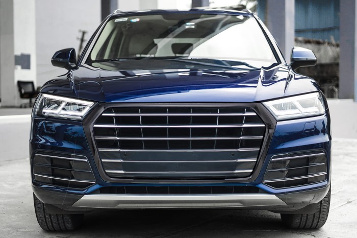 AUDI Q7 4M 2015-2020 PRZED FACELIFTINGIEM CZARNA RAMKA GRILLA 4M0853651B