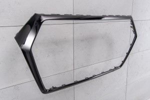 AUDI Q7 4M 2015-2020 PRZED FACELIFTINGIEM CZARNA RAMKA GRILLA 4M0853651B